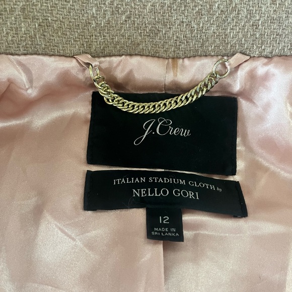 Elegant Tan Women's Coat - Picture 4 of 8